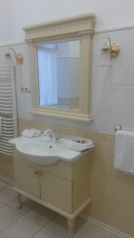 Marlen Hotel Rivne Room photo